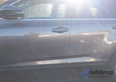 2016 Toyota Highlander Le Plus V6 z USA, uszkodzony, nr VIN 5TDBKRFH2GS251274